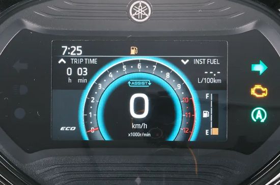 Fascino 125 Fi Hybrid The coloured TFT meter 