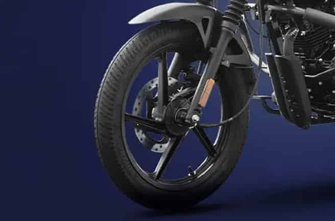 Bajaj CT 110X BS6 Tubeless Tyres on Sturdy Wheels