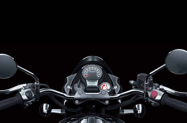Royal Enfield Classic 650 USB Charging Port