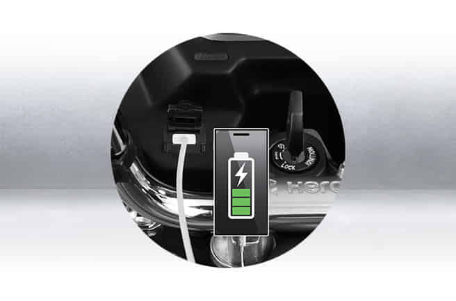 Hero Super Splendor Xtec USB Charging Port