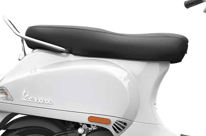 Vespa VXL 125 2021-2026 Under-Seat Storage