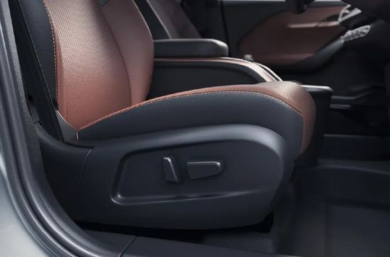 VF6 Vegan Leather, Powered Seats & HUD