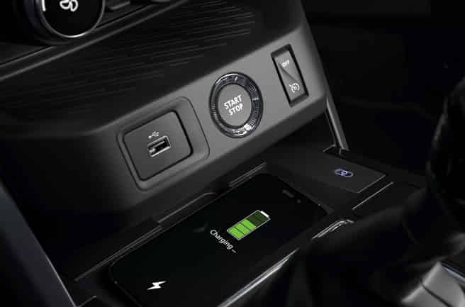 Renault Kiger Wireless Smartphone Replication with Wireless Charging