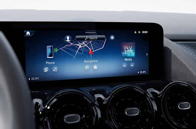 Mercedes-Benz GLA  instrument cluster