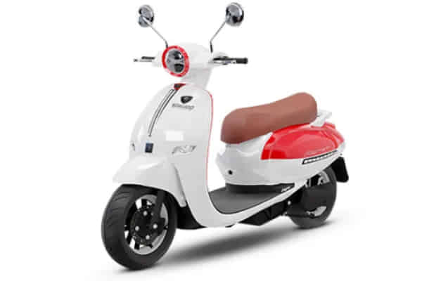 Sokudo Acute in White and Red