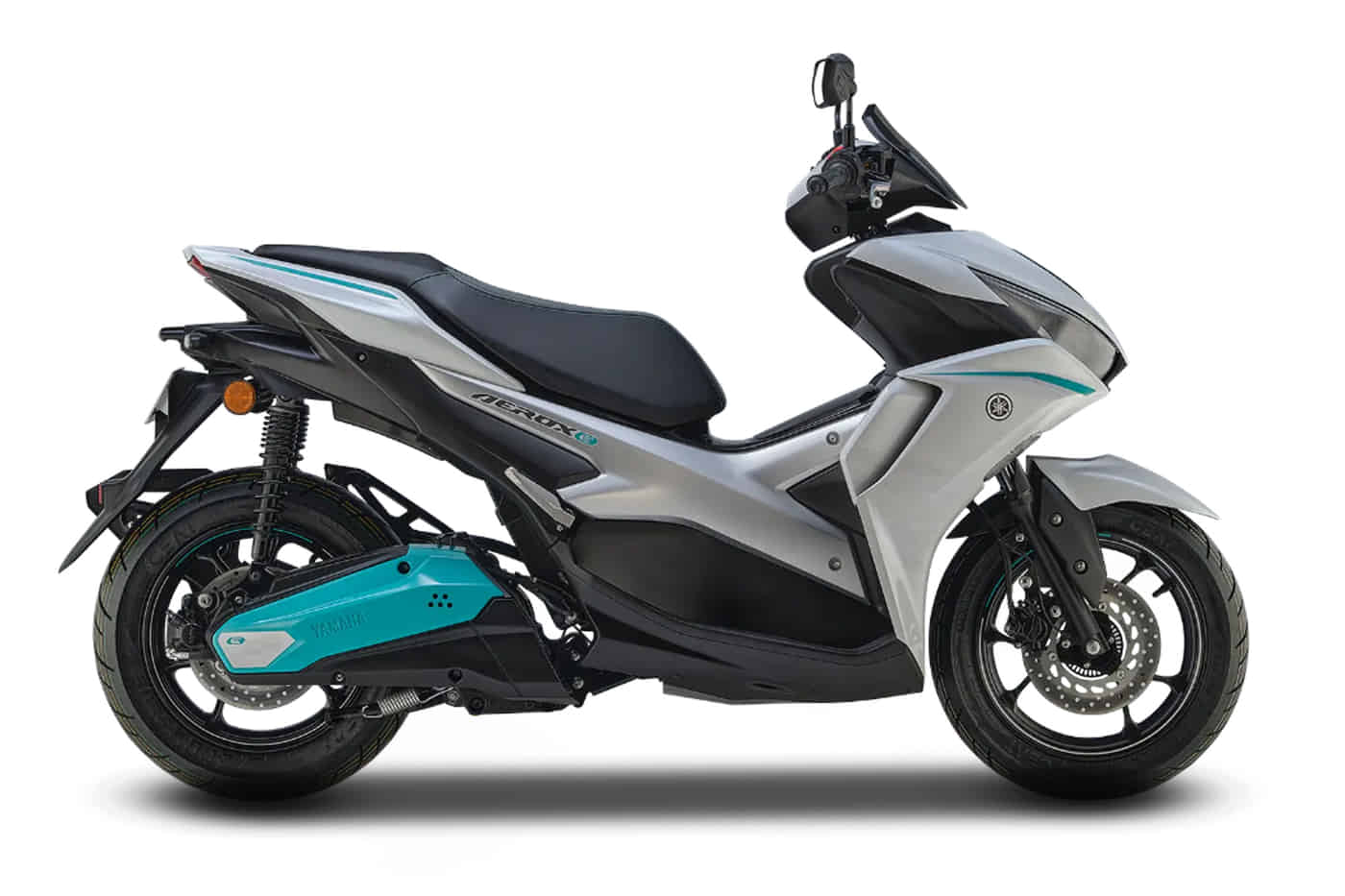 Aerox E in Bluish White Cocktail Aerox E in Bluish White Cocktail