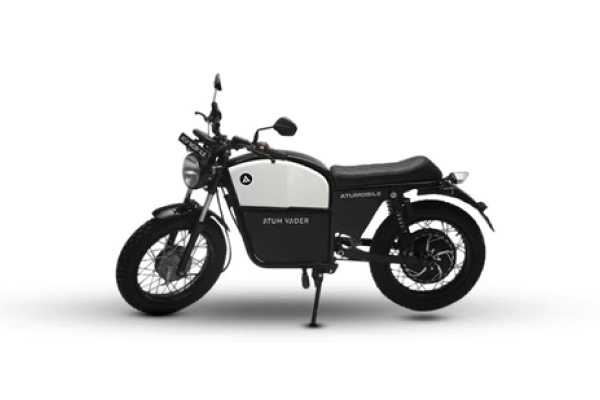 Atum Vader in White Atum Vader in White