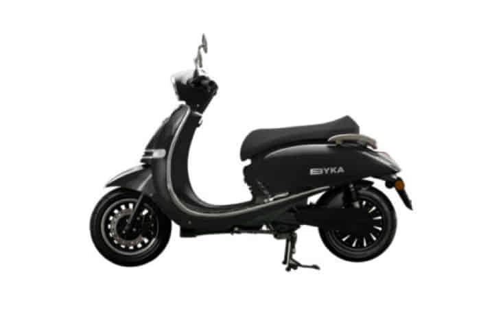 Byka in Black