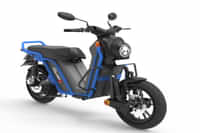 BNC Challenger AZURE BLUE colour Scooters