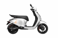 Bajaj Chetak C2501 Opalescent Silver colour Bajaj Chetak C2501 Opalescent Silver colour