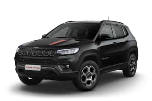 Compass Trailhawk in Brilliant Black