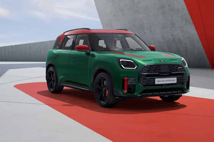 Countryman All4 JCW in British Racing Green IV Countryman All4 JCW in British Racing Green IV