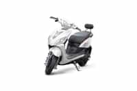 YO Edge 2017-2024 White colour Scooters YO Edge 2017-2024 White colour Scooters