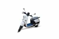 Raftaar Electrica White colour Scooters Raftaar Electrica White colour Scooters
