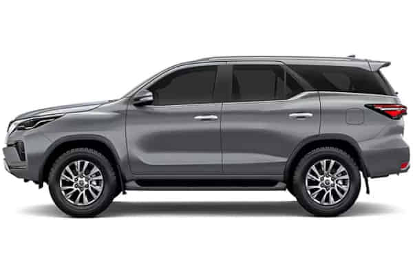 Fortuner undefined in Silver Metallic