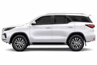 Toyota Fortuner Super White colour Cars Toyota Fortuner Super White colour Cars