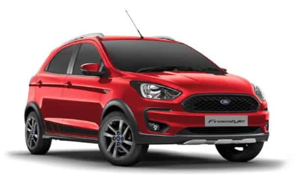 Ford Freestyle in  Ruby red