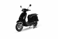 Zelio GRACY PRO Black colour Scooters