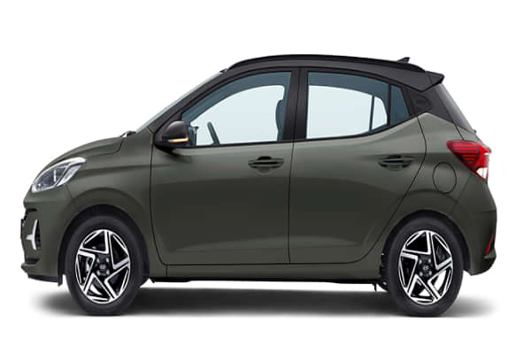 Spark Green With Abyss Black Roof