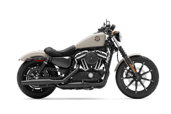 Harley-Davidson Iron 883 in White Sand Pearl
