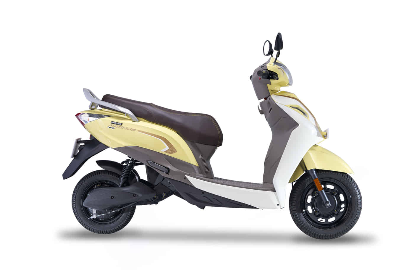 New Magnus in Butter Yellow