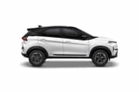 Tata Nexon EV Pristine White with Dual Tone colour Cars Tata Nexon EV Pristine White with Dual Tone colour Cars