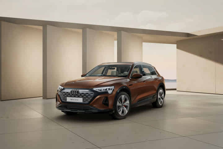 Audi Q8 e-tron 2023-2025 in Ipanema Brown Metallic