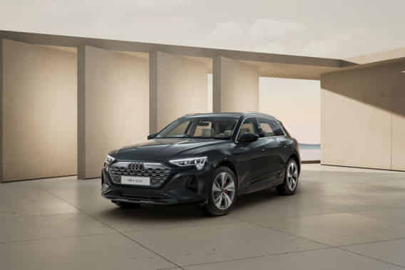 Q8 e-tron 2023-2025 in Magnet Gray