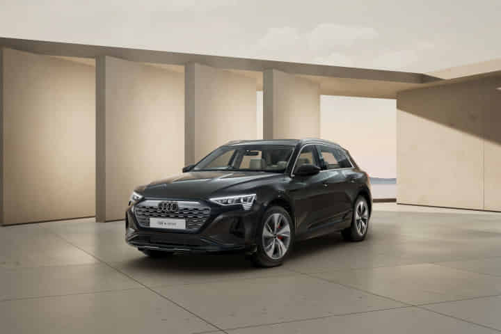 Audi Q8 e-tron 2023-2025 in Terra Grey Metallic