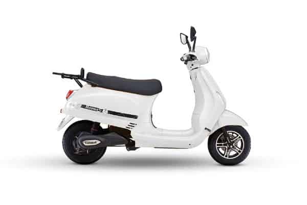 Roma S undefined in White