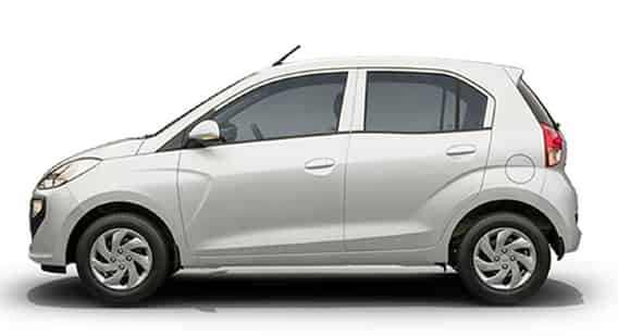 Santro in Polar White Santro in Polar White