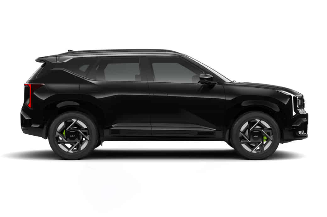 KIA Seltos in Aurora Black Pearl