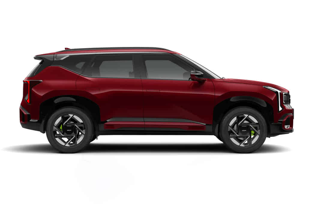 KIA Seltos in Magma Red