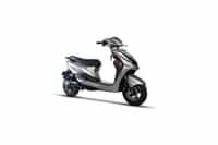 Yukie Shiga Silver colour Scooters Yukie Shiga Silver colour Scooters