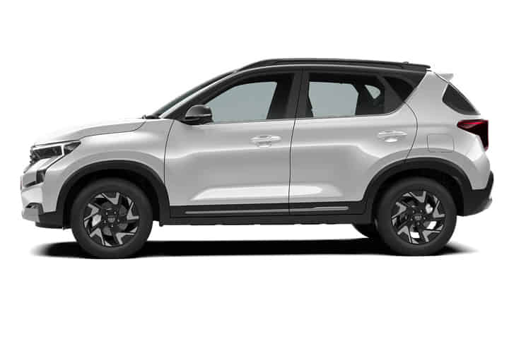 KIA Sonet in Glacier White Pearl + Aurora Black Pearl