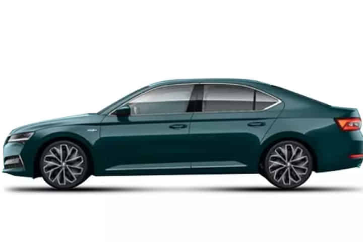 Skoda Superb 2022-2024 in Water World Green