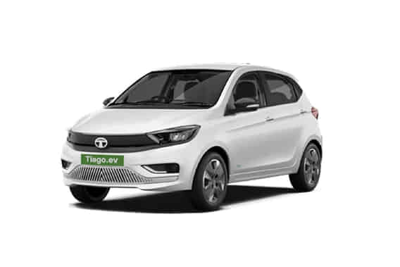 Tiago EV 2022-2026 in Pristine White