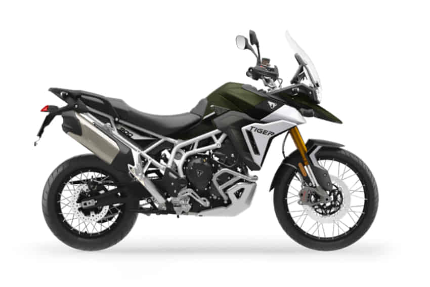 Triumph Tiger 900 in Matt Khaki Green / Matt Phantom Black Triumph Tiger 900 in Matt Khaki Green / Matt Phantom Black