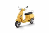 Vespa VXL 150 Yellow colour Scooters Vespa VXL 150 Yellow colour Scooters