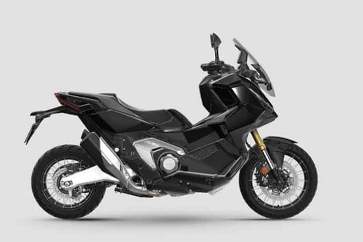 X-ADV in Graphite Black