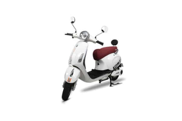 Komaki XGT VP in White Komaki XGT VP in White