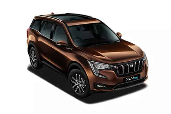 XUV700 2021-2026 in Burnt Sienna
