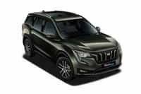 Mahindra XUV700 Deep Forest colour Cars Mahindra XUV700 Deep Forest colour Cars