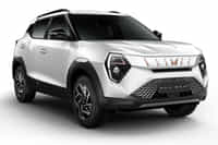Mahindra XUV 3X0 EV EVEREST WHITE colour Cars Mahindra XUV 3X0 EV EVEREST WHITE colour Cars