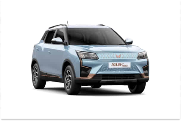 XUV 400 Electric undefined in Artic Blue