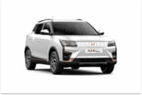 Mahindra XUV 400 Electric Everest White colour Cars Mahindra XUV 400 Electric Everest White colour Cars
