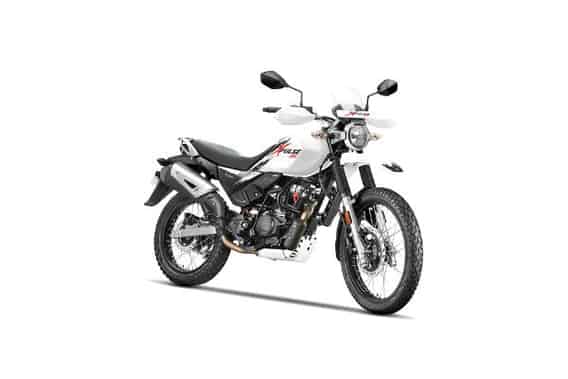 Xpulse 200 BS6 in White Xpulse 200 BS6 in White