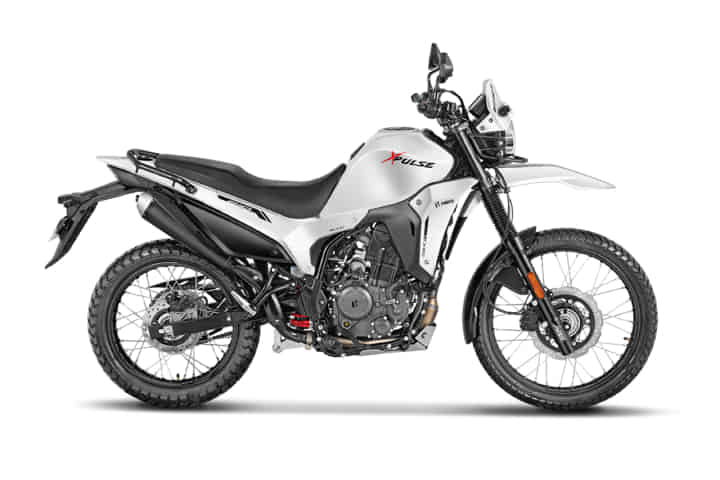 Xpulse 210 undefined in Glacier White