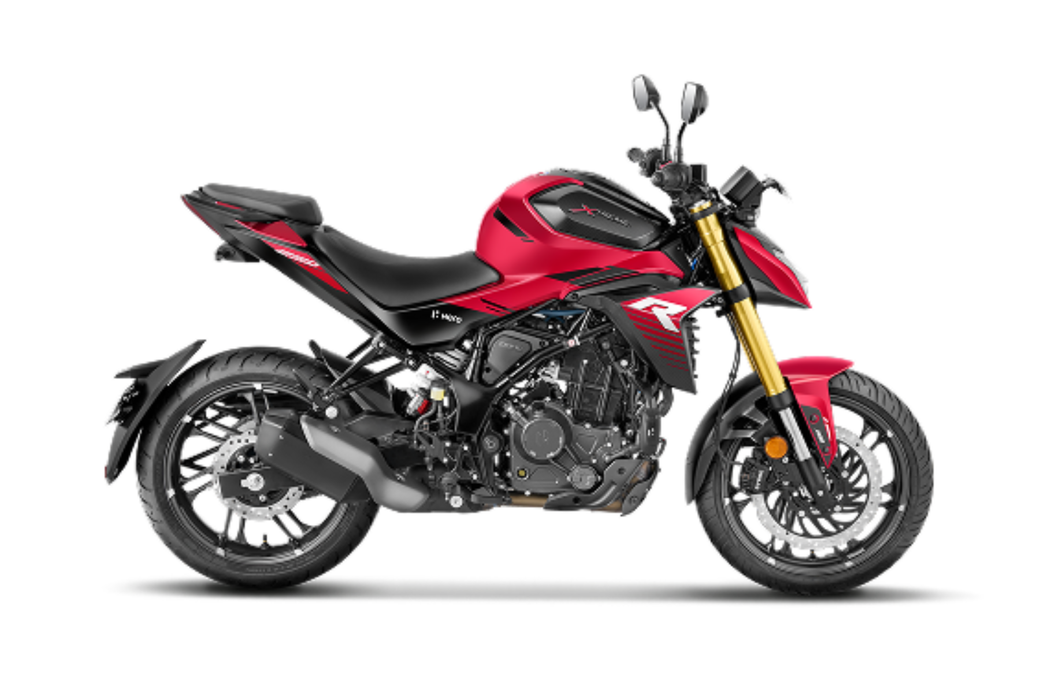Hero Xtreme 250R in CARBON RED Hero Xtreme 250R in CARBON RED