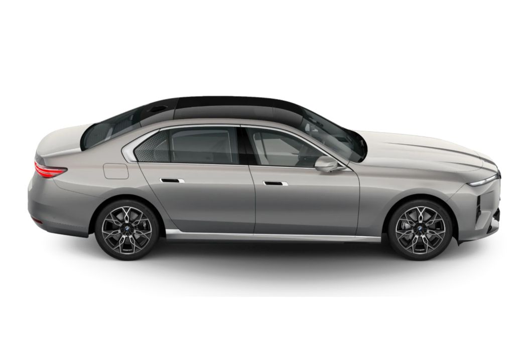 BMW i7 Facelift 2026 in Oxide Grey metallic